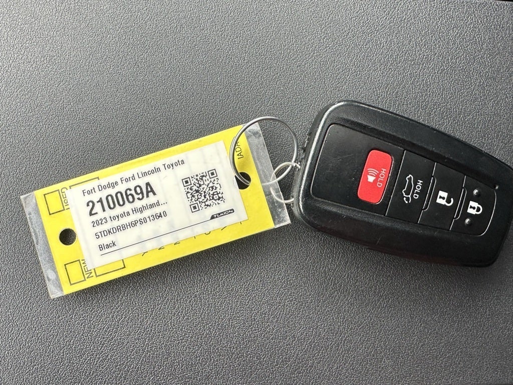 2023 Toyota Highlander XLE