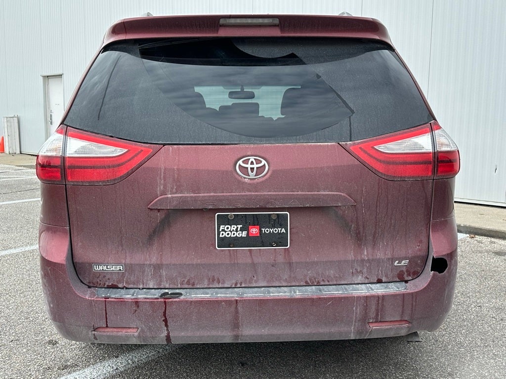 2015 Toyota Sienna LE 7 Passenger