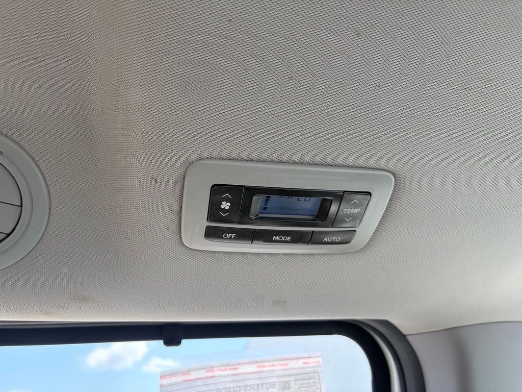 2015 Toyota Sienna XLE 8 Passenger