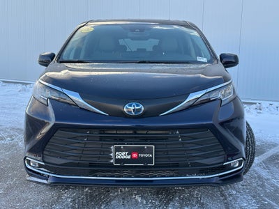 2021 Toyota Sienna XLE