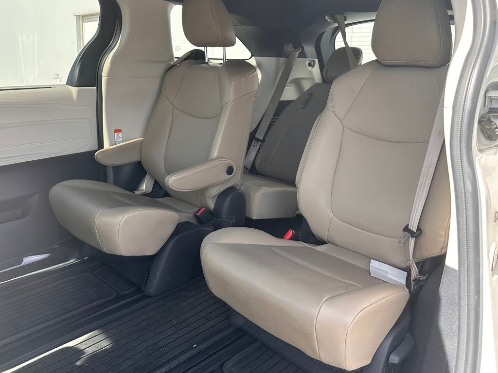 2021 Toyota Sienna XLE 7 Passenger