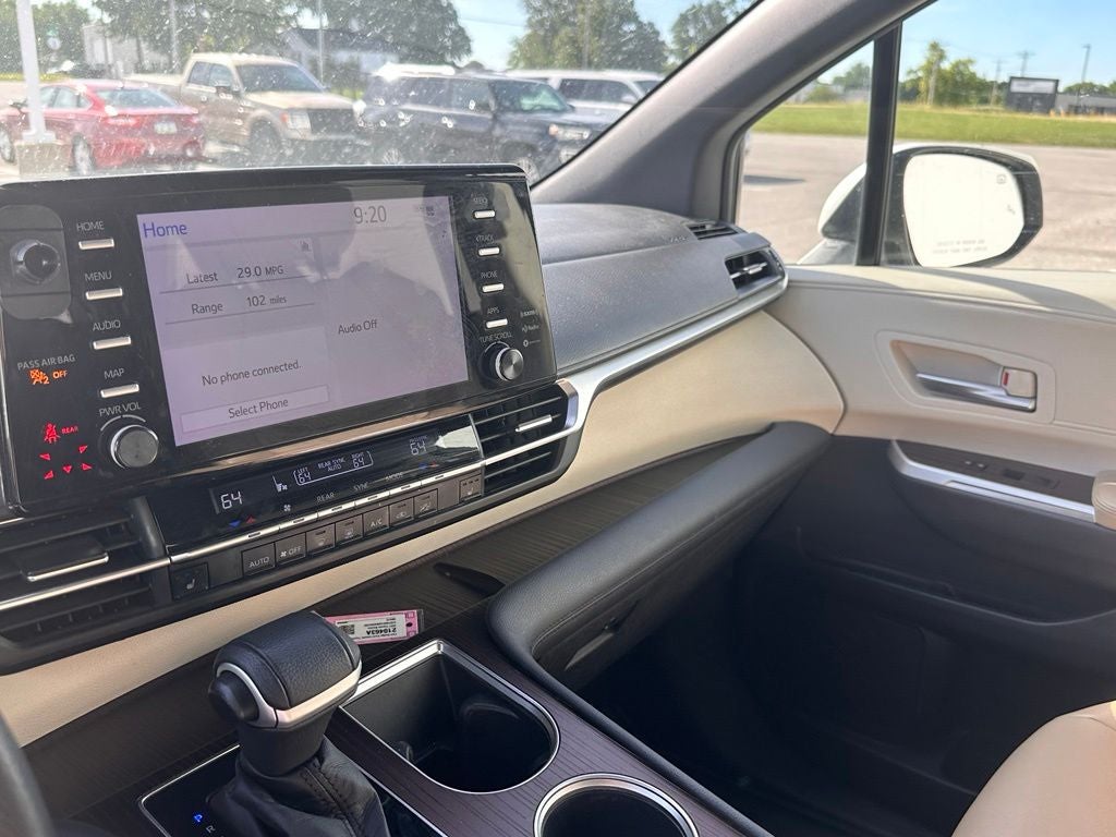 2021 Toyota Sienna XLE 7 Passenger