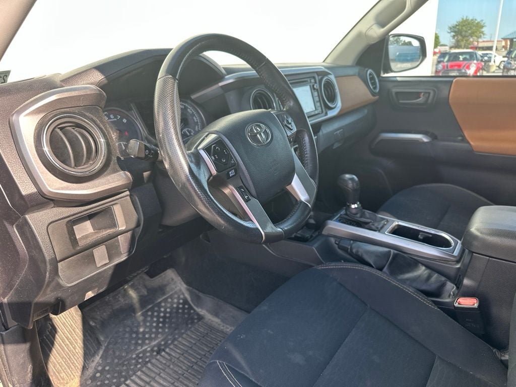 2017 Toyota Tacoma SR5