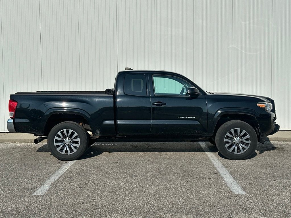 2017 Toyota Tacoma SR5