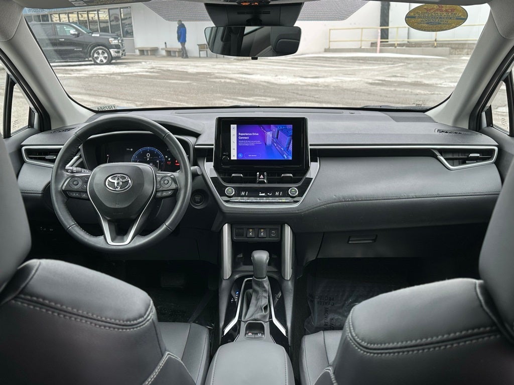 2024 Toyota Corolla Cross XLE
