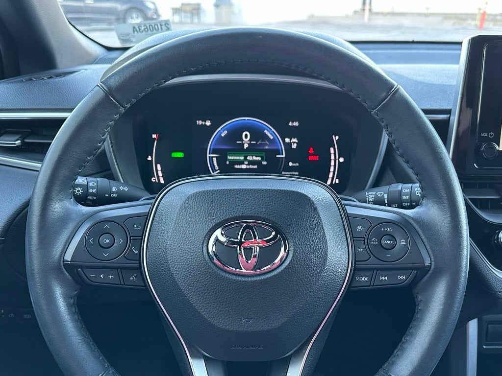 2023 Toyota Corolla Cross Hybrid XSE