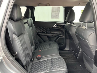 2022 Mitsubishi Outlander SEL