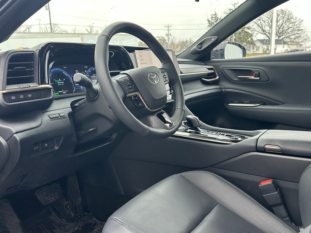 2025 Toyota Crown Signia Limited