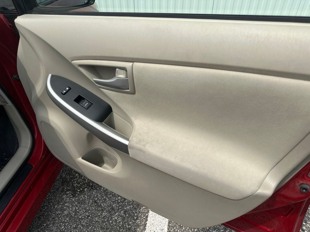 2010 Toyota Prius II