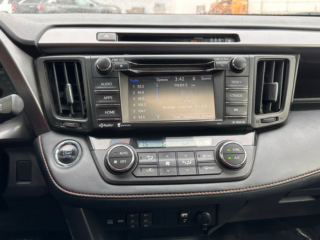 2018 Toyota RAV4 SE