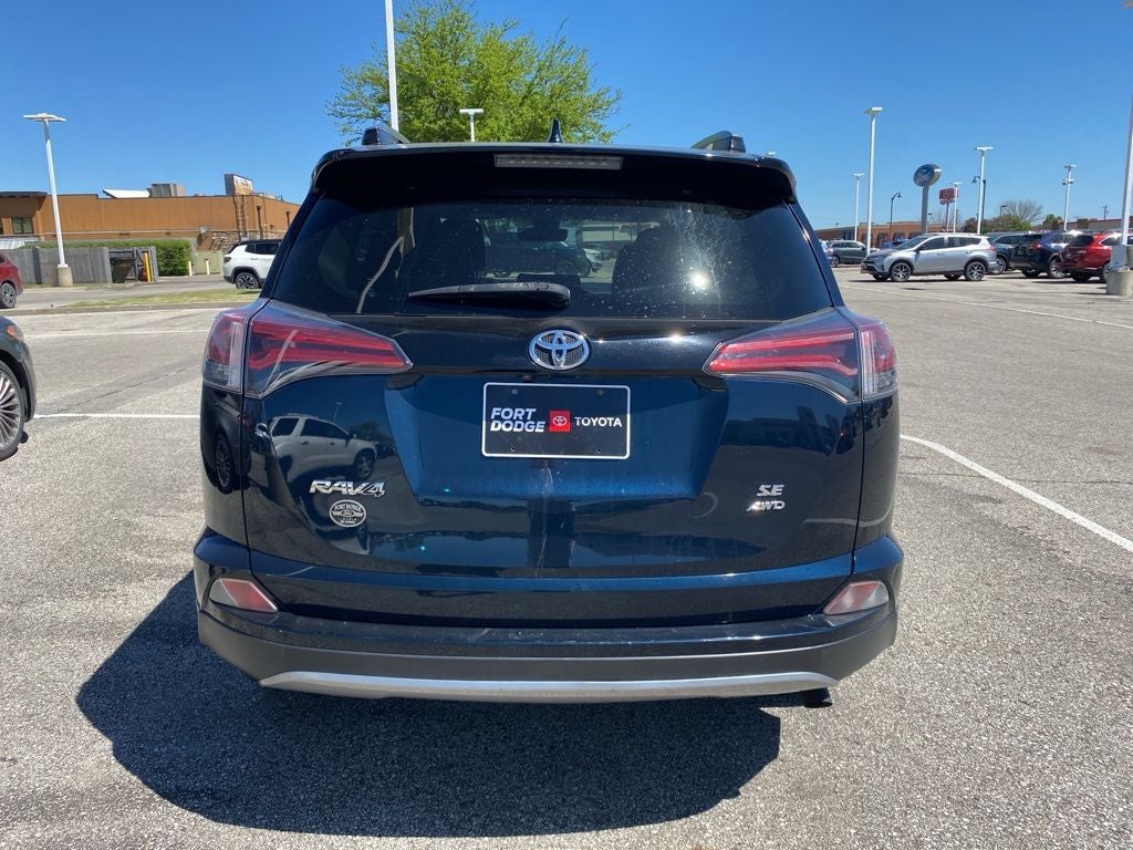 2018 Toyota RAV4 SE