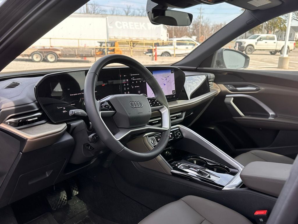 2025 Audi Q5 2.0T Premium Quattro