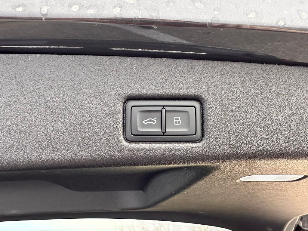 2025 Audi Q5 2.0T Premium Quattro