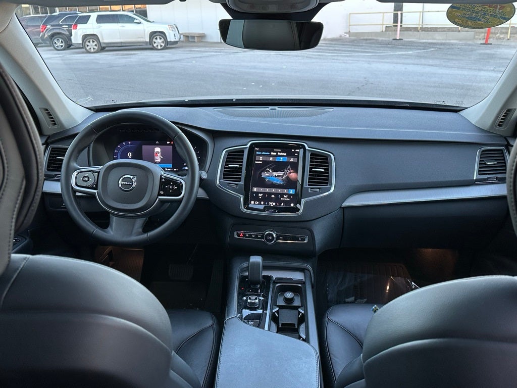 2023 Volvo XC90 B5 Core