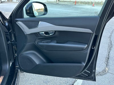 2023 Volvo XC90 B5 Core