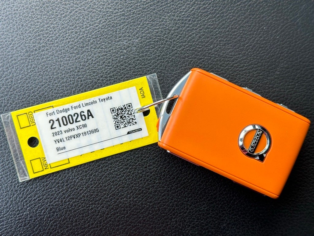 2023 Volvo XC90 B5 Core